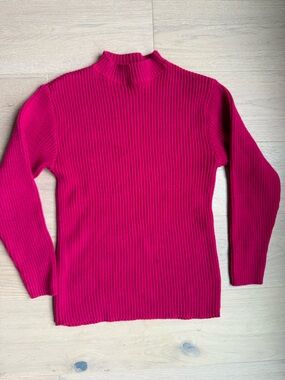 NAF NAF Vintage Ribbed Crew Neck Sweater in Bright Fuchsia